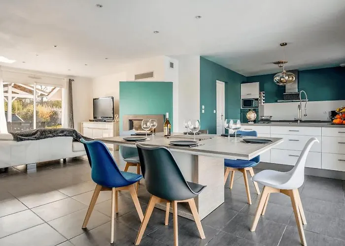 Maison Familiale Au Calme Avec Piscine Securisee