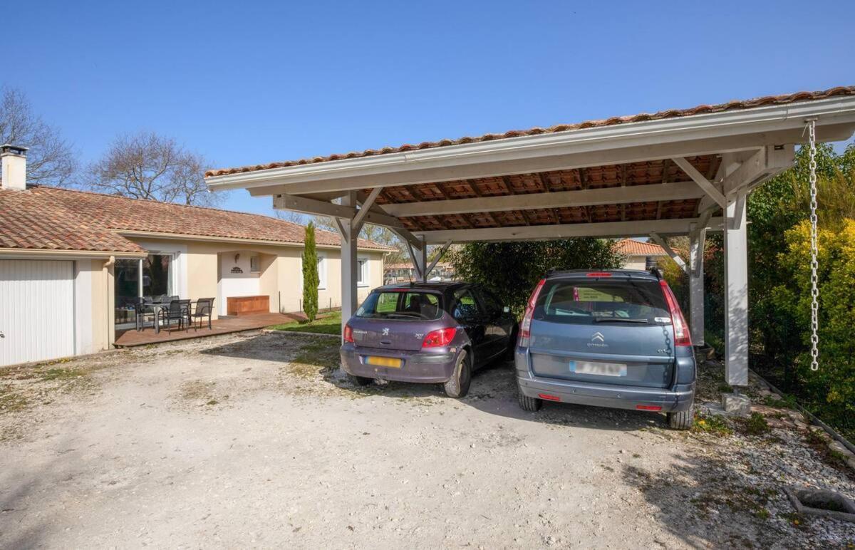 Maison Familiale Au Calme Avec Piscine Securisee Holiday home *